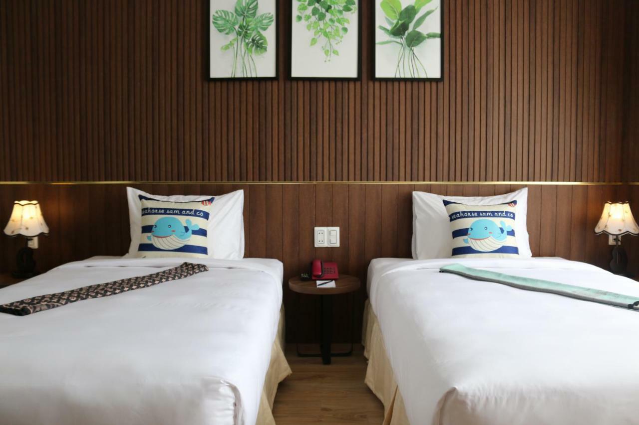 The Fish Village Villa Da Nang Exterior photo